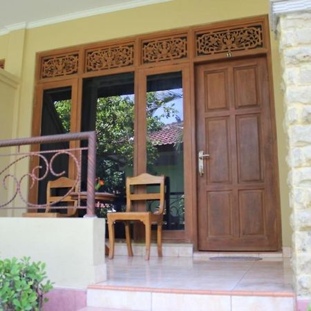 Hotel Puri Nusantara Kuta Lombok Esterno foto