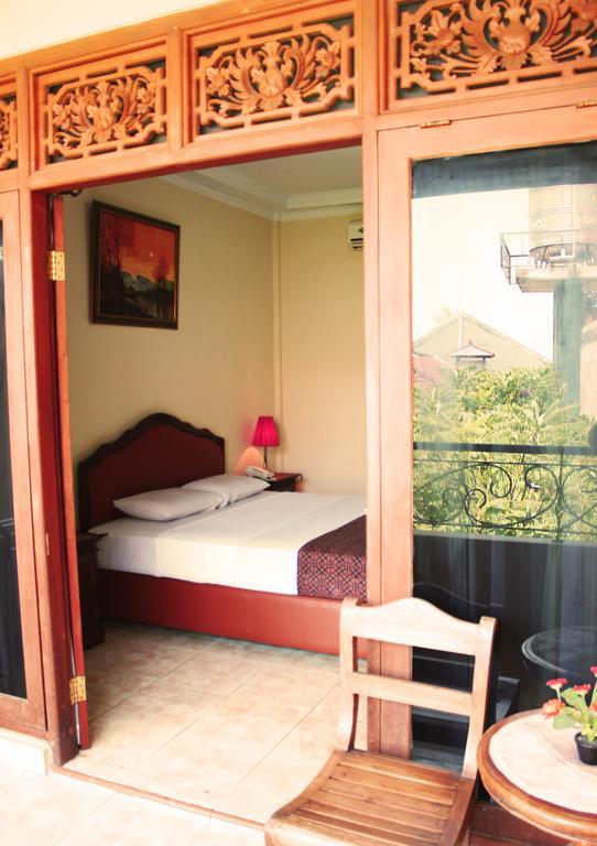 Hotel Puri Nusantara Kuta Lombok Esterno foto