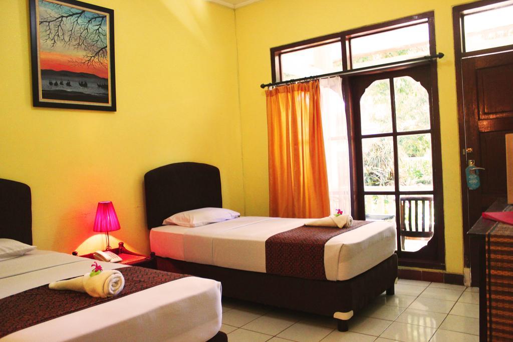 Hotel Puri Nusantara Kuta Lombok Esterno foto