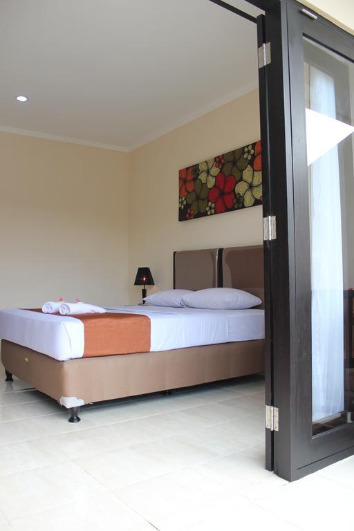 Hotel Puri Nusantara Kuta Lombok Esterno foto