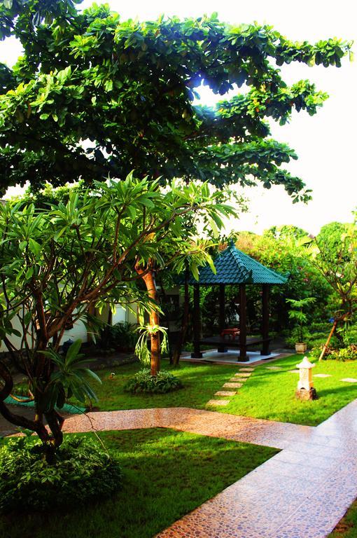 Hotel Puri Nusantara Kuta Lombok Esterno foto